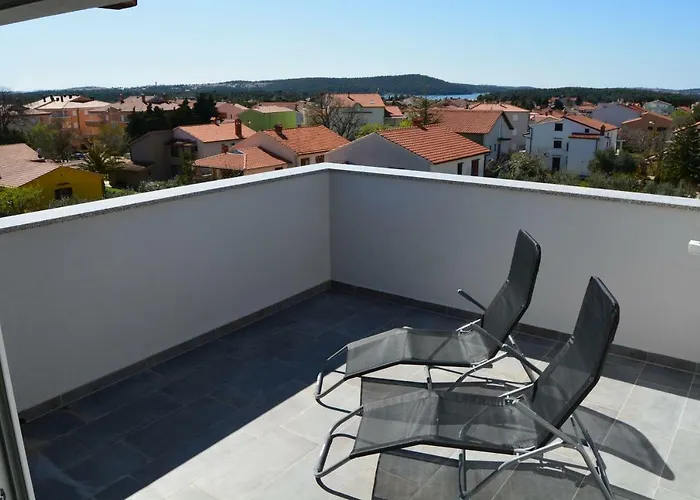Apartamento + Rimac *